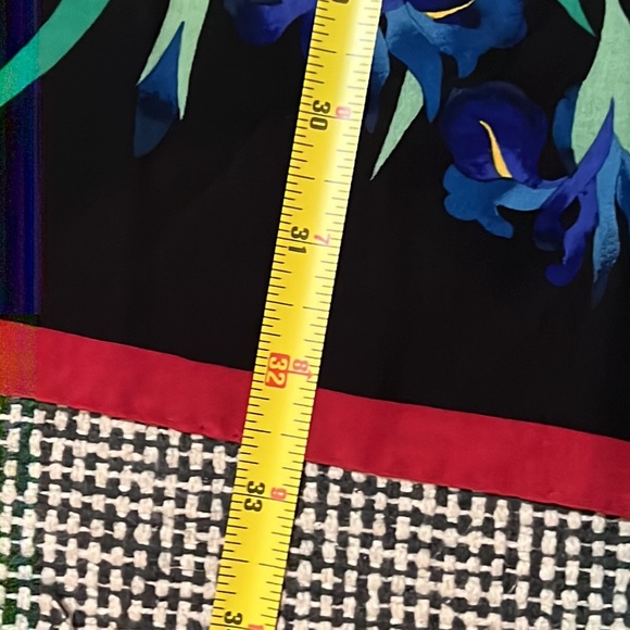 Museum of fine arts Boston women silk scarf excellent condition - Picture 6 of 6